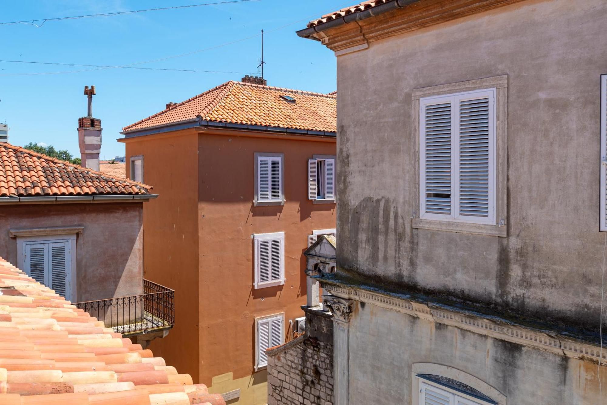 Апартаменты Timeless Antique Old Town With Terrace Задар Экстерьер фото